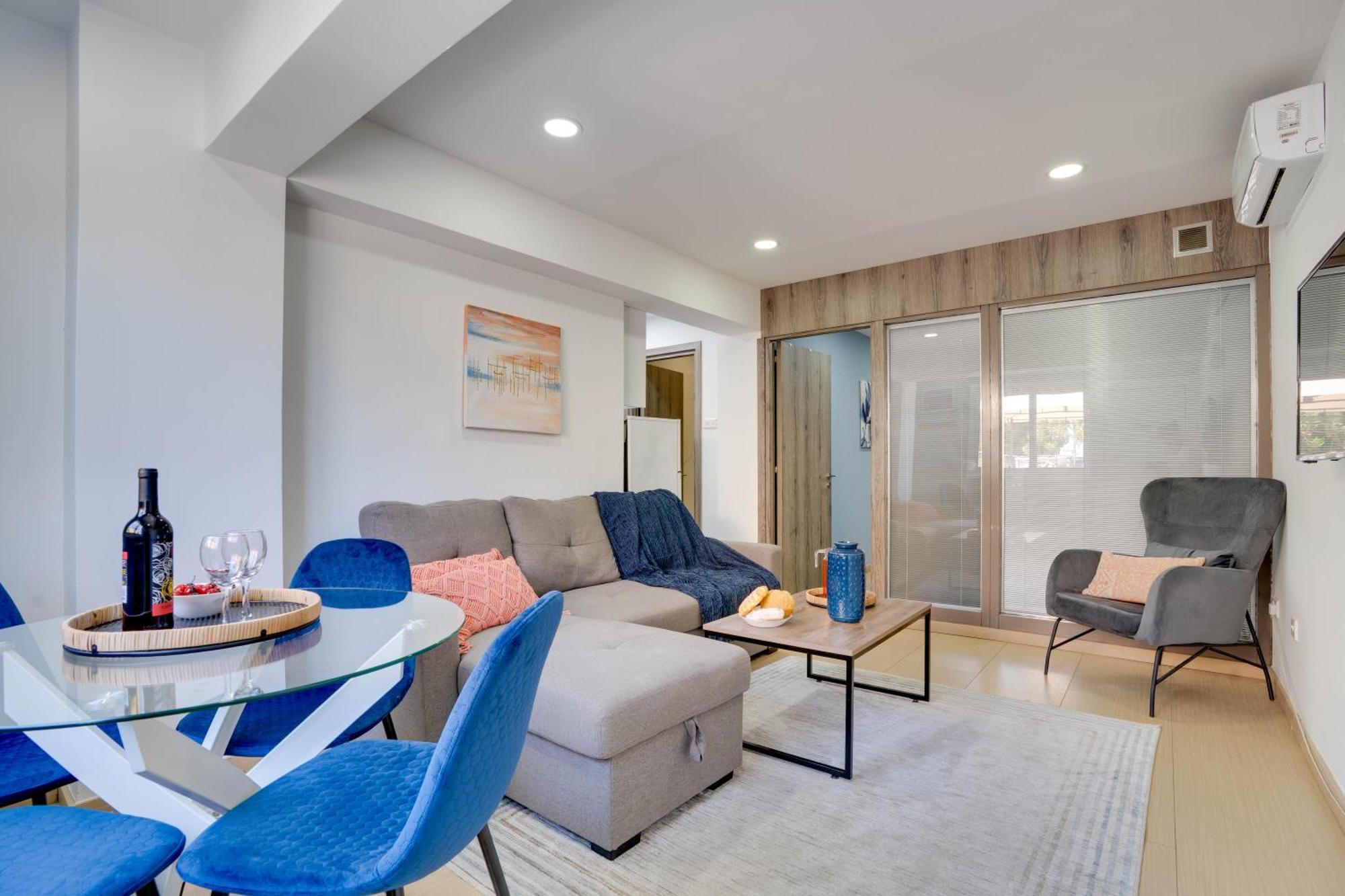 Atlantis Apartments 50M From Makenzy Seafront Λάρνακα Εξωτερικό φωτογραφία