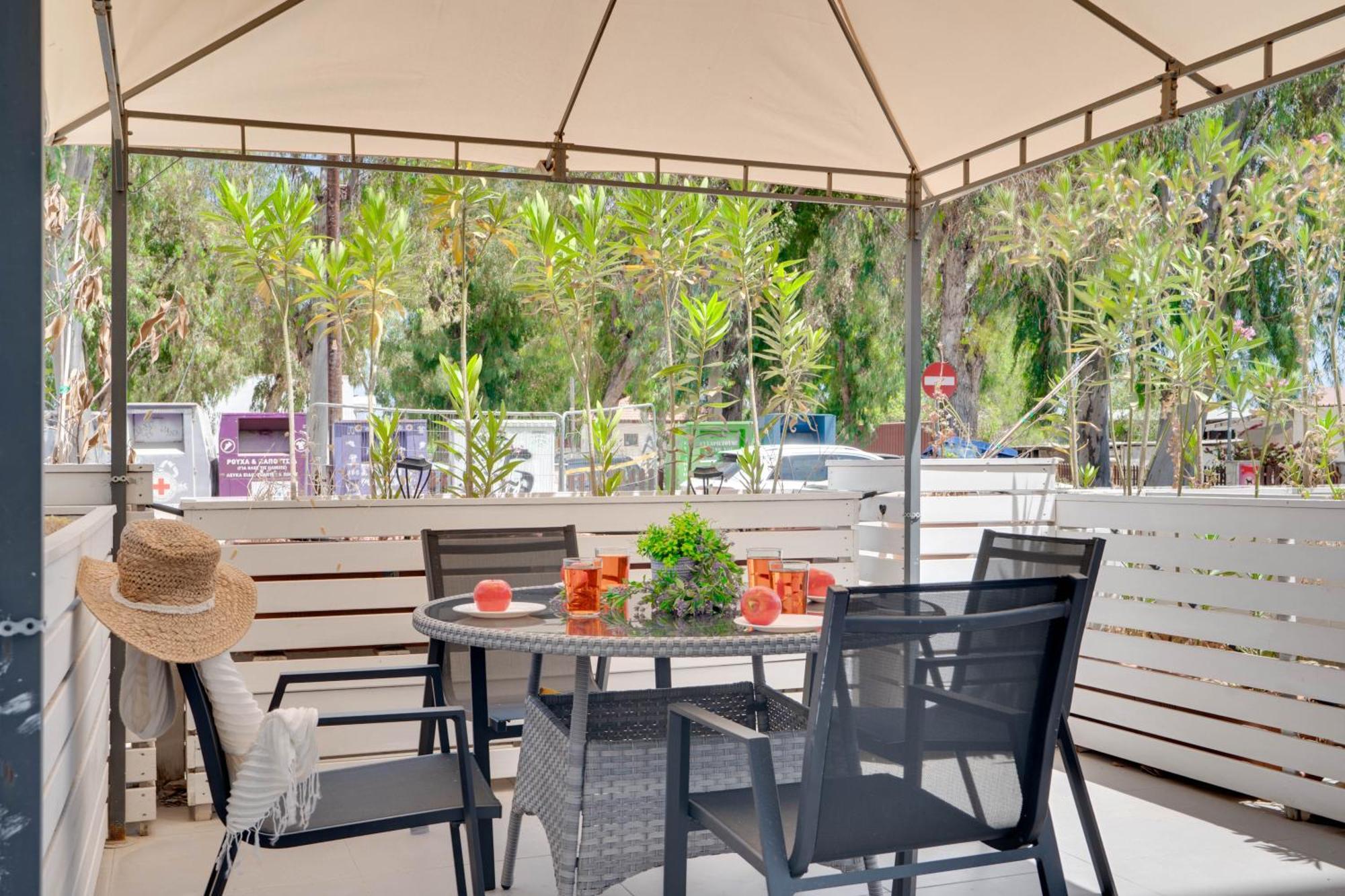 Atlantis Apartments 50M From Makenzy Seafront Λάρνακα Εξωτερικό φωτογραφία