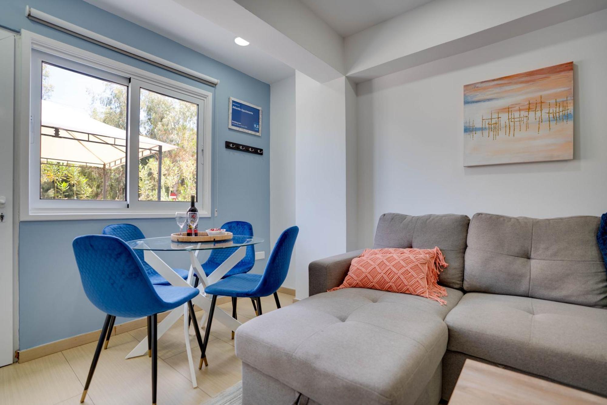 Atlantis Apartments 50M From Makenzy Seafront Λάρνακα Εξωτερικό φωτογραφία