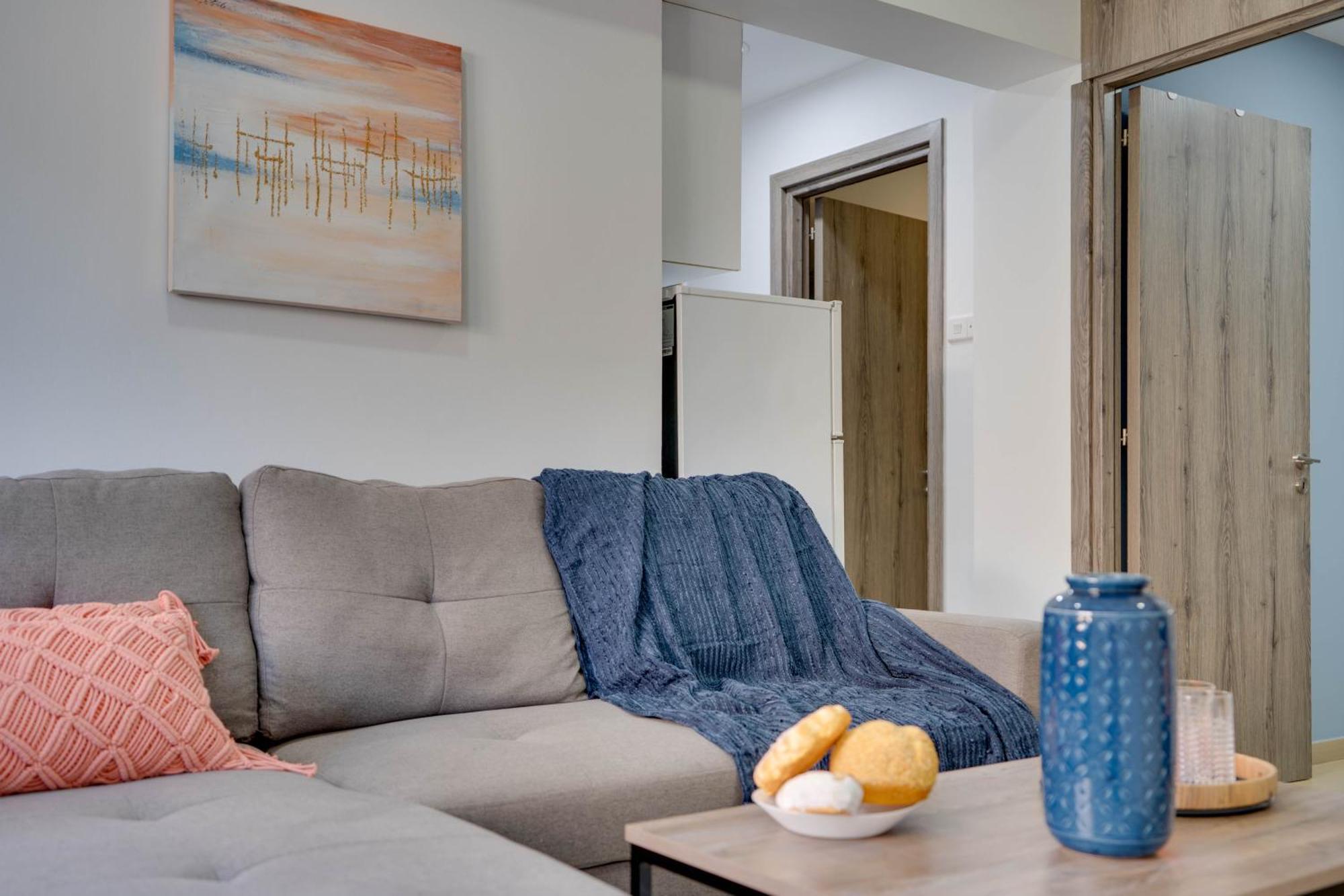 Atlantis Apartments 50M From Makenzy Seafront Λάρνακα Εξωτερικό φωτογραφία