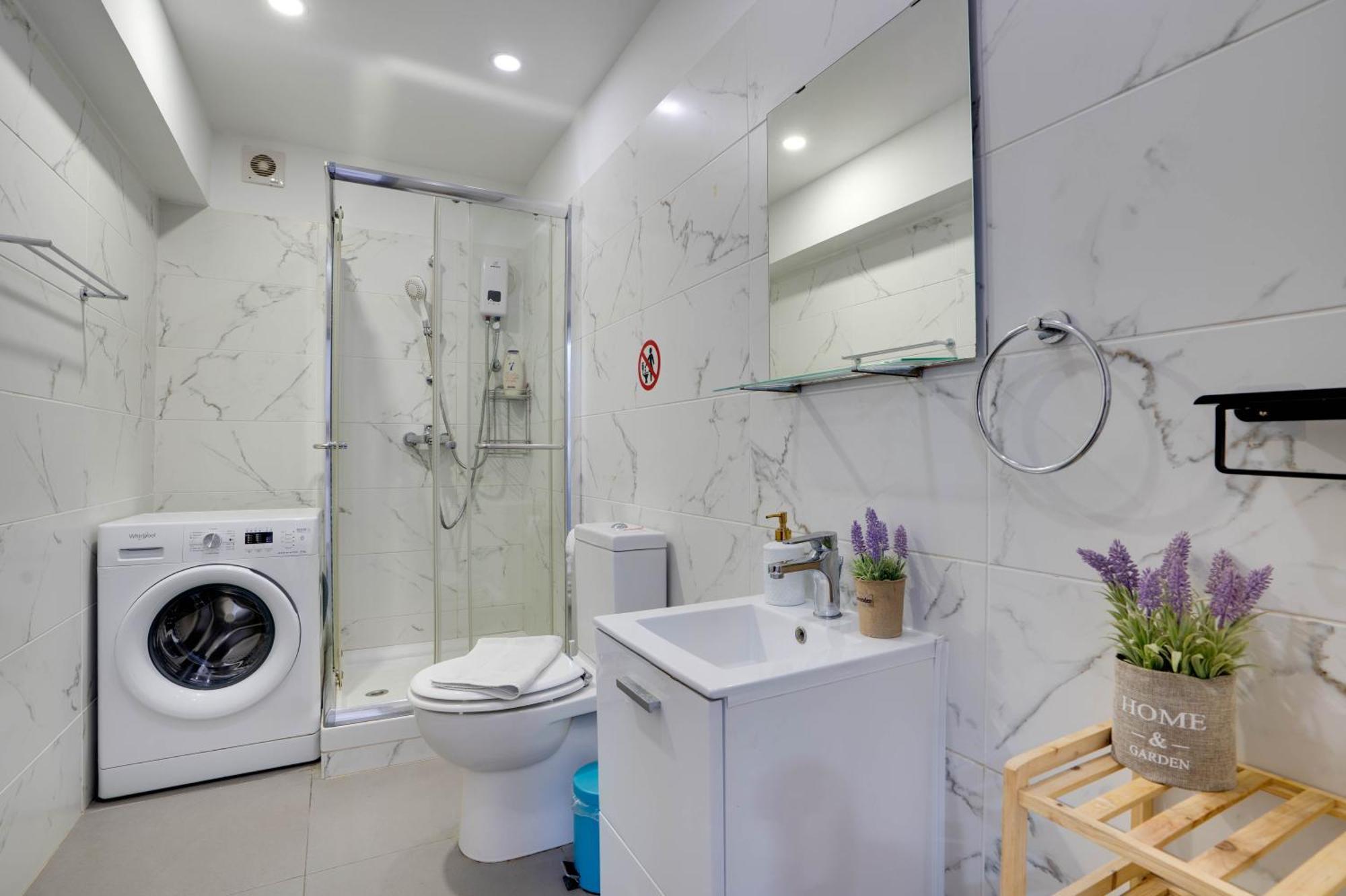 Atlantis Apartments 50M From Makenzy Seafront Λάρνακα Εξωτερικό φωτογραφία