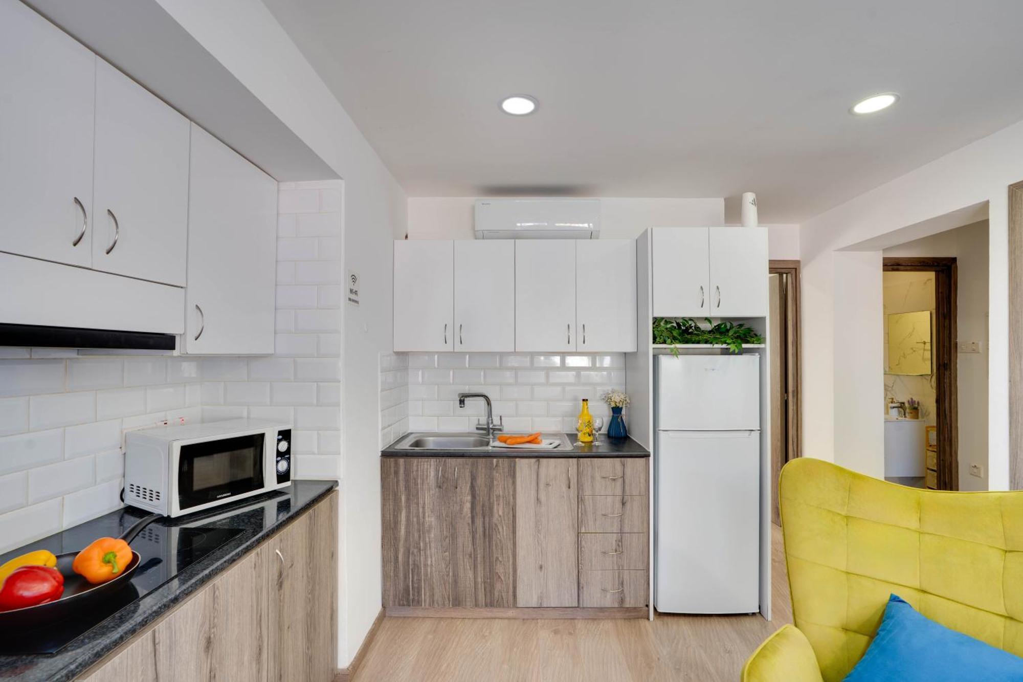 Atlantis Apartments 50M From Makenzy Seafront Λάρνακα Εξωτερικό φωτογραφία
