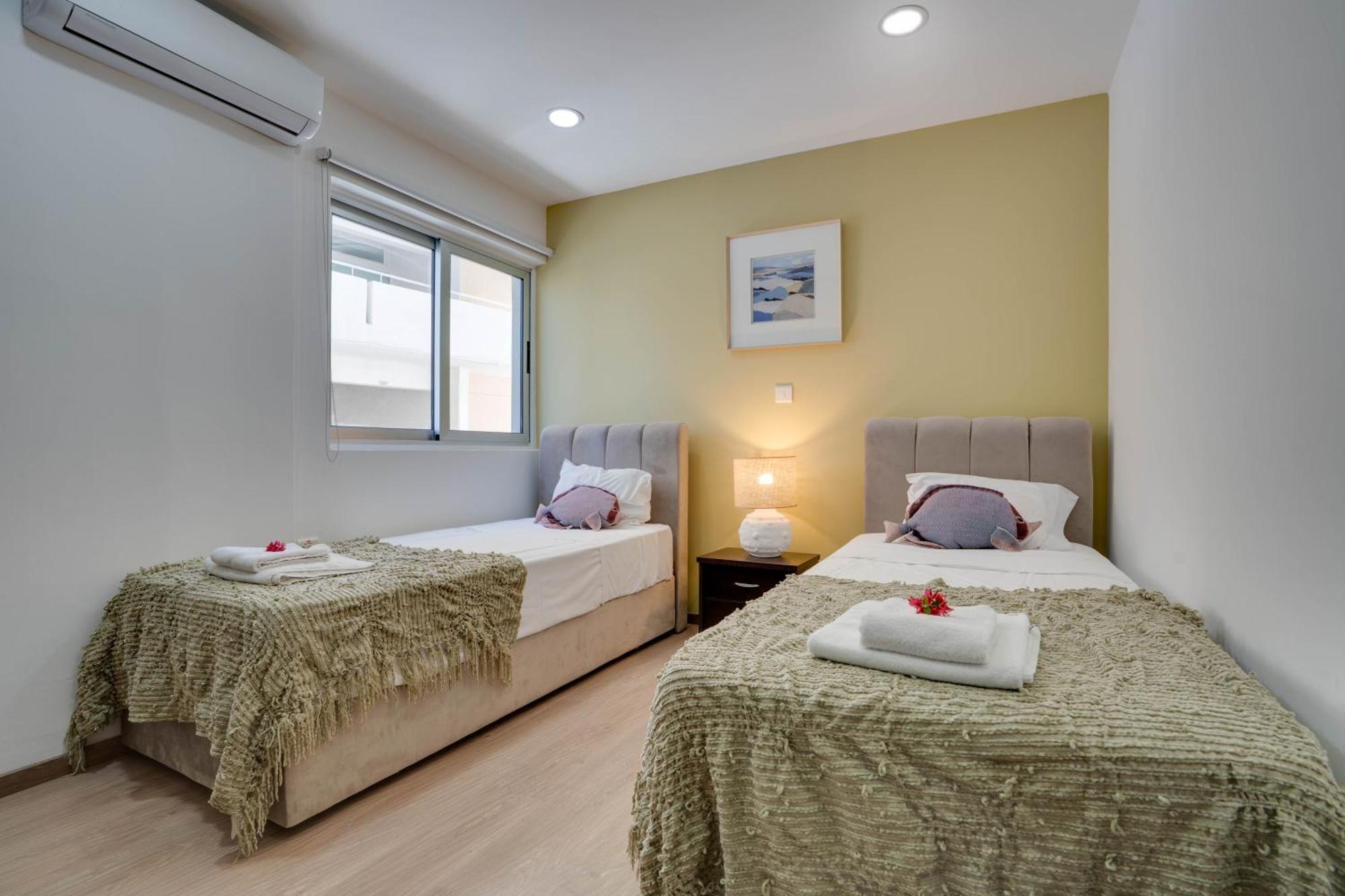 Atlantis Apartments 50M From Makenzy Seafront Λάρνακα Εξωτερικό φωτογραφία